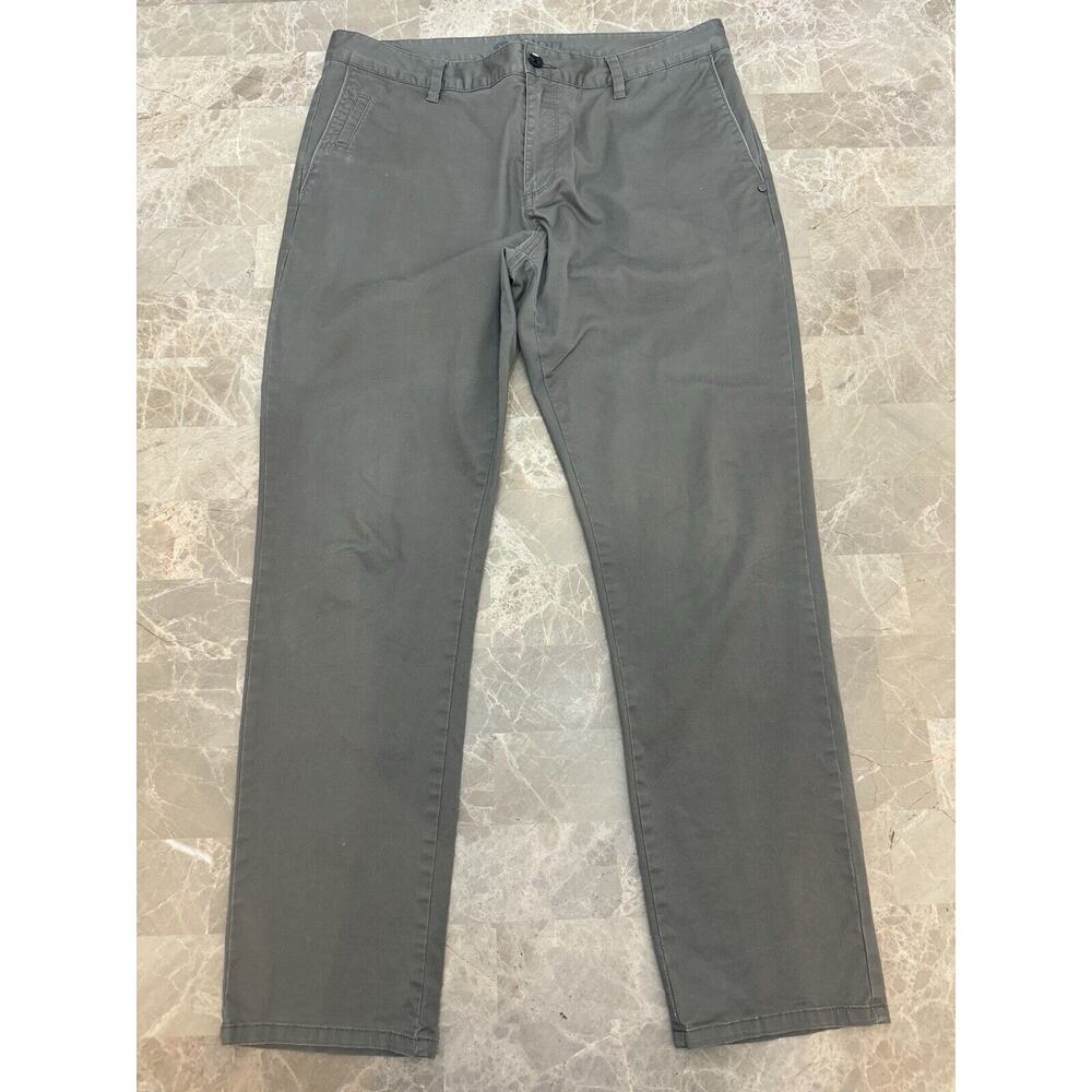 Vuori Pants Men's Size 36x30 Gray Chino Collins V433 Pockets Travel Commute